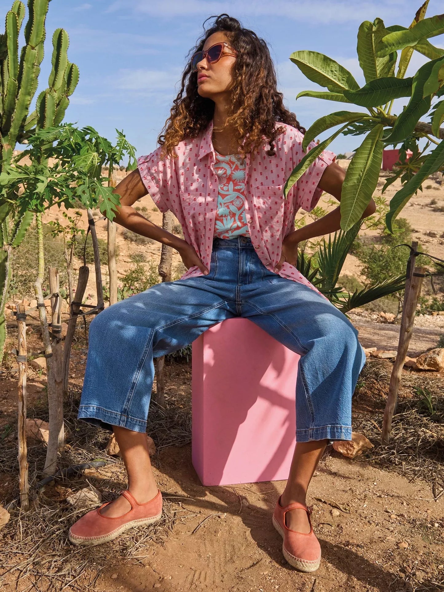 Abbie Short Sleeve Tee in Coral Print by White Stuff