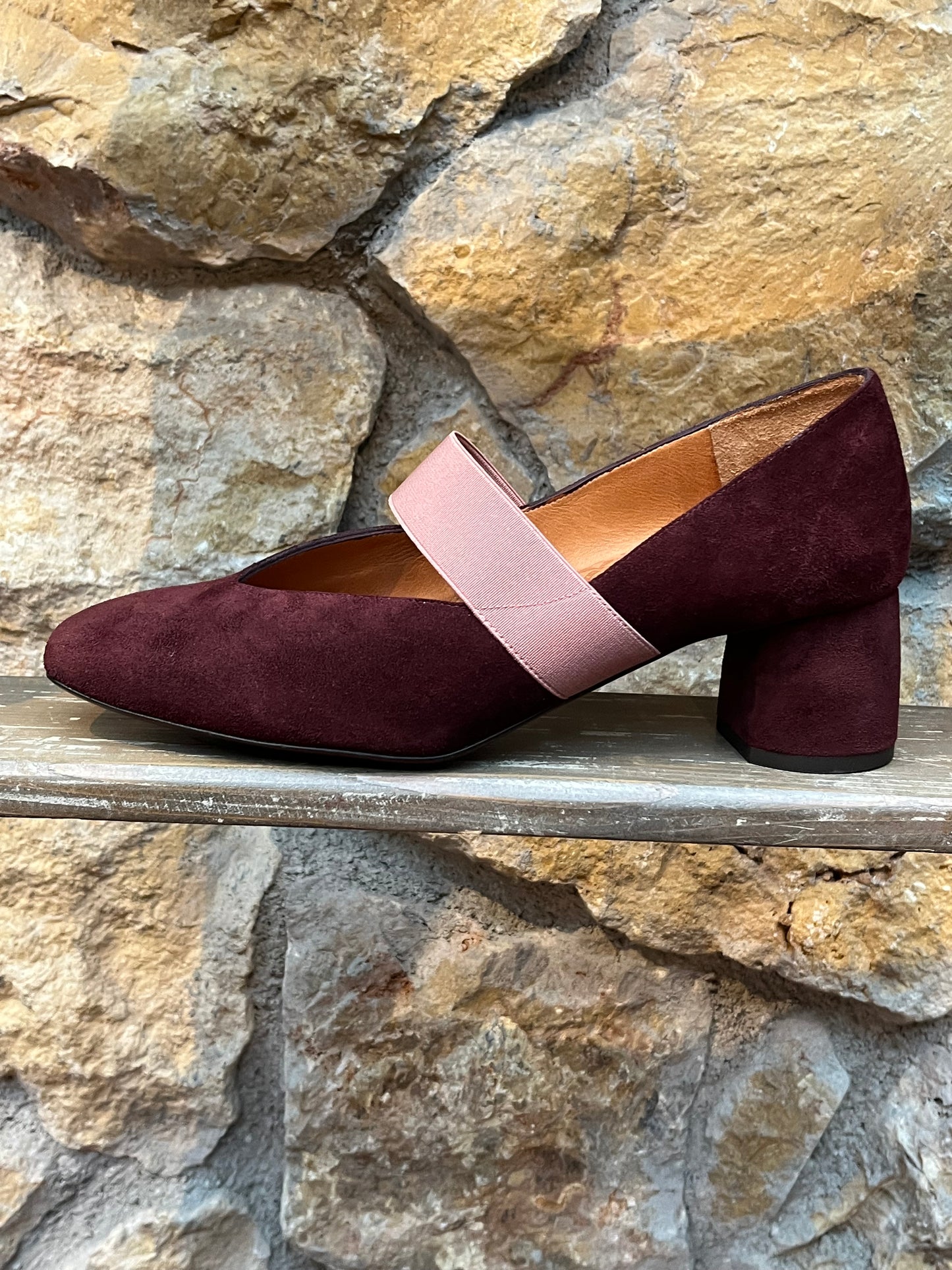 TUDELA Grape No 41 suede shoes by CHIE MIHARA