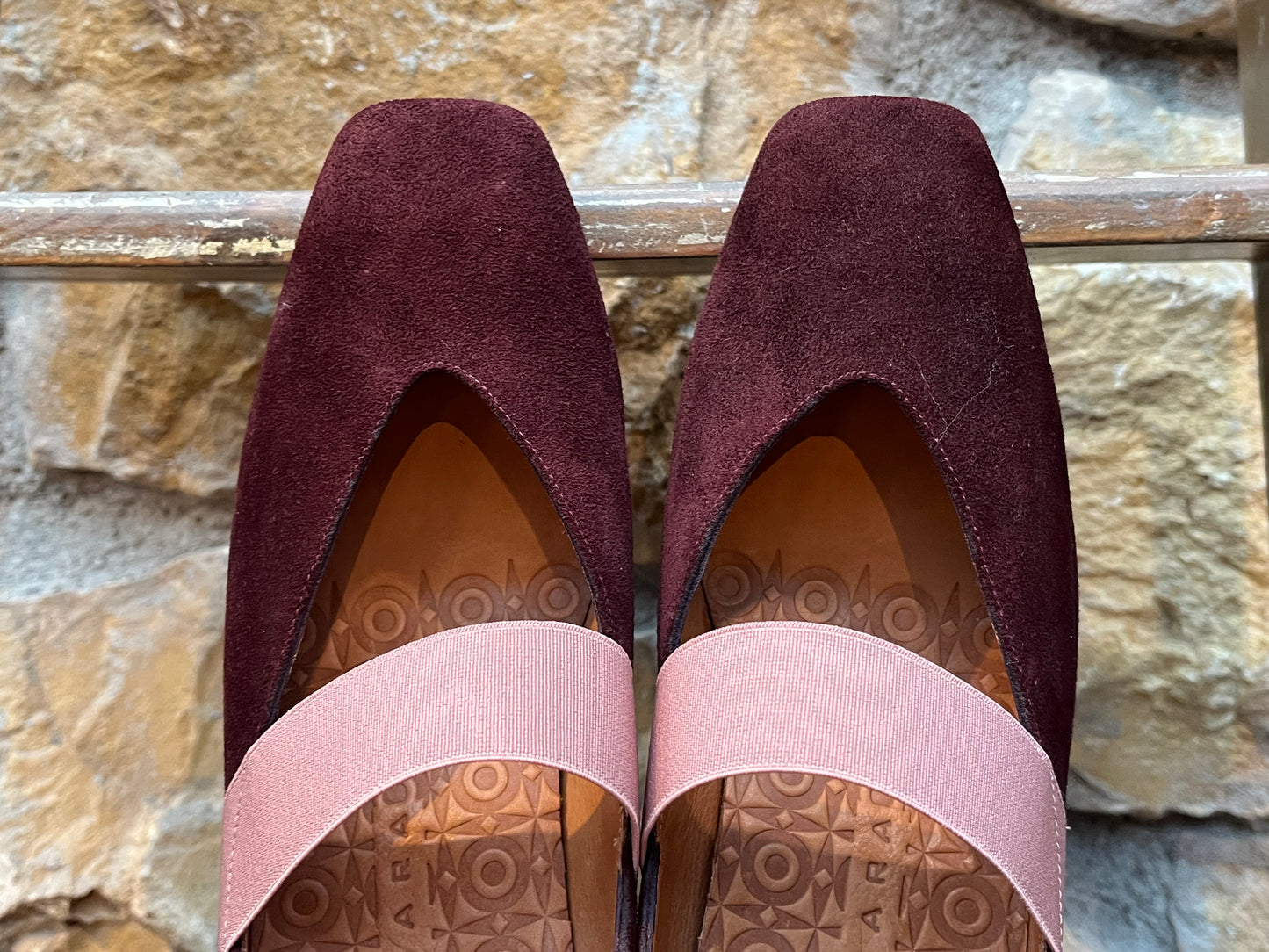 TUDELA Grape No 41 suede shoes by CHIE MIHARA