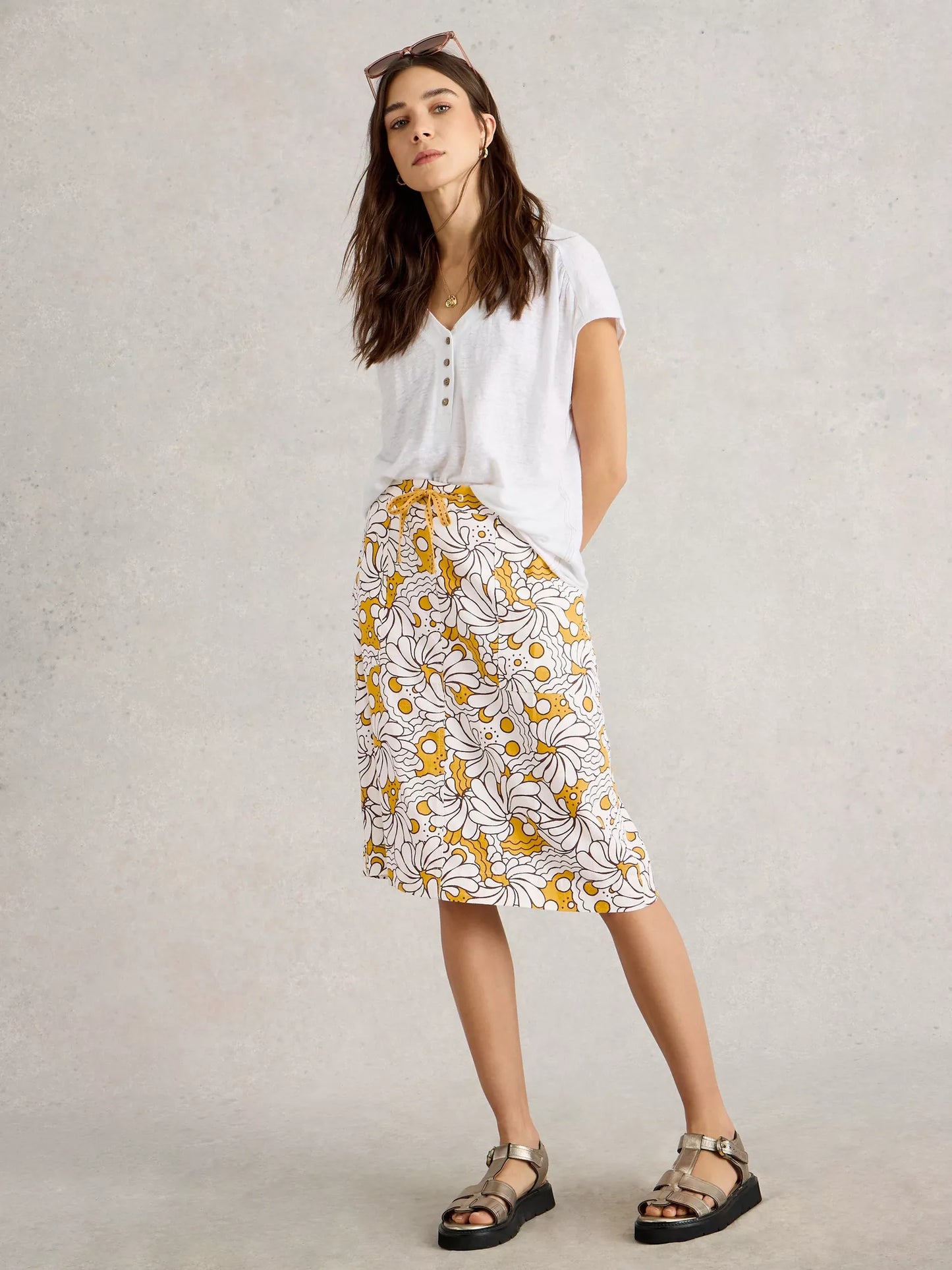 Evie Linen-blend Skirt in Yellow by White Stuff