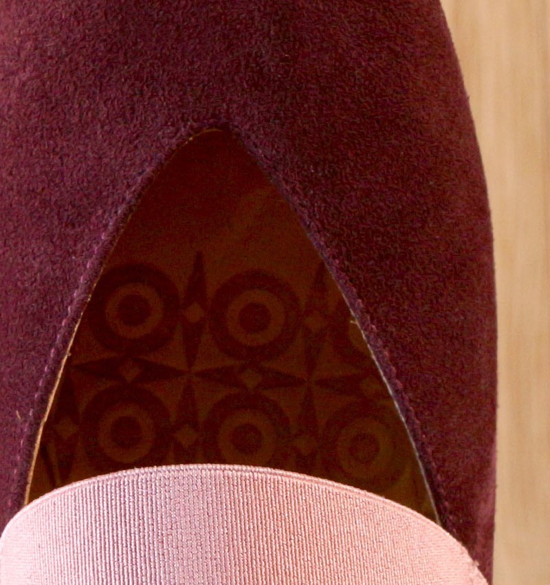 TUDELA Grape No 41 suede shoes by CHIE MIHARA