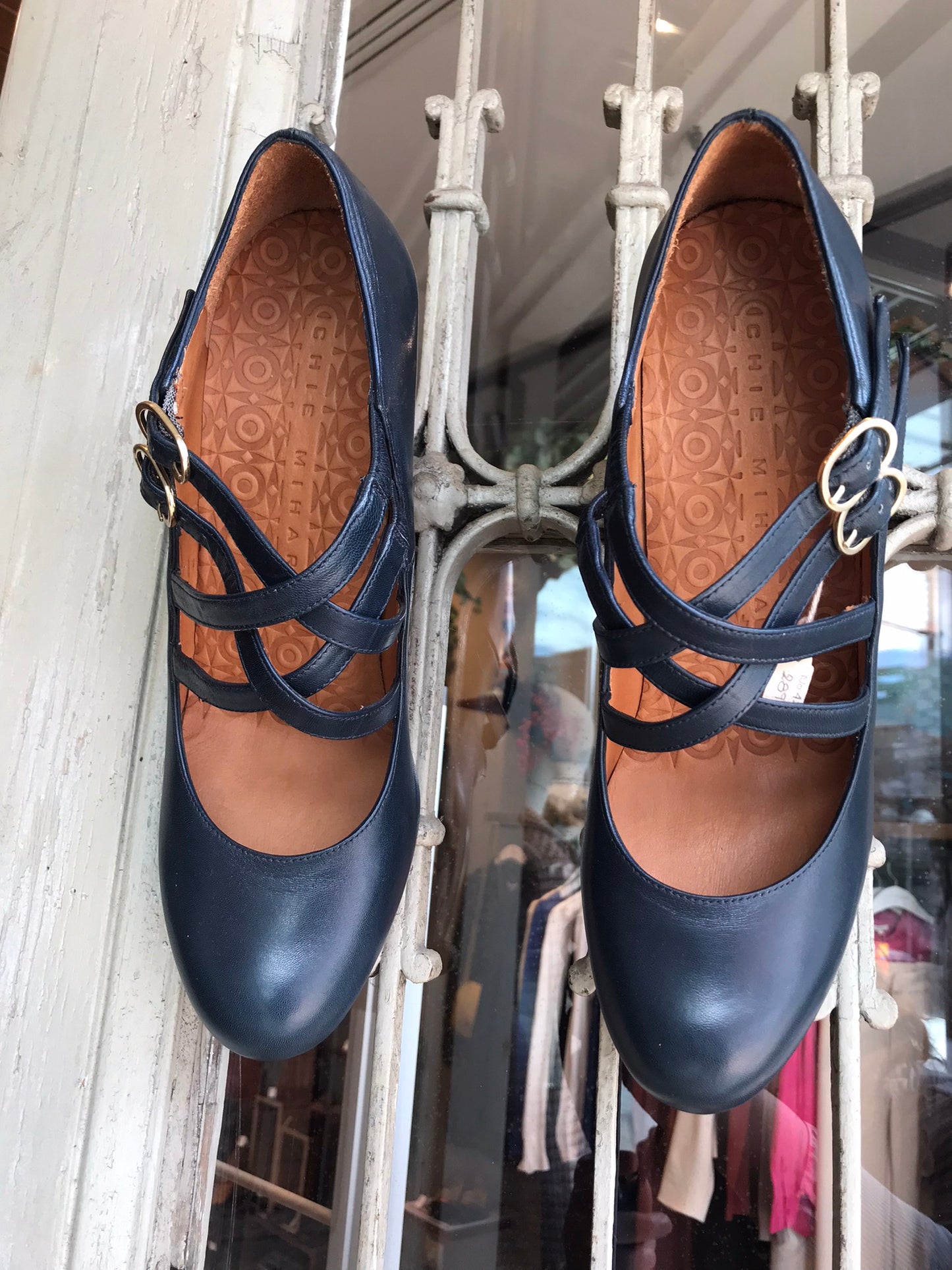 KEFIR BLUE leather shoes by CHIE MIHARA