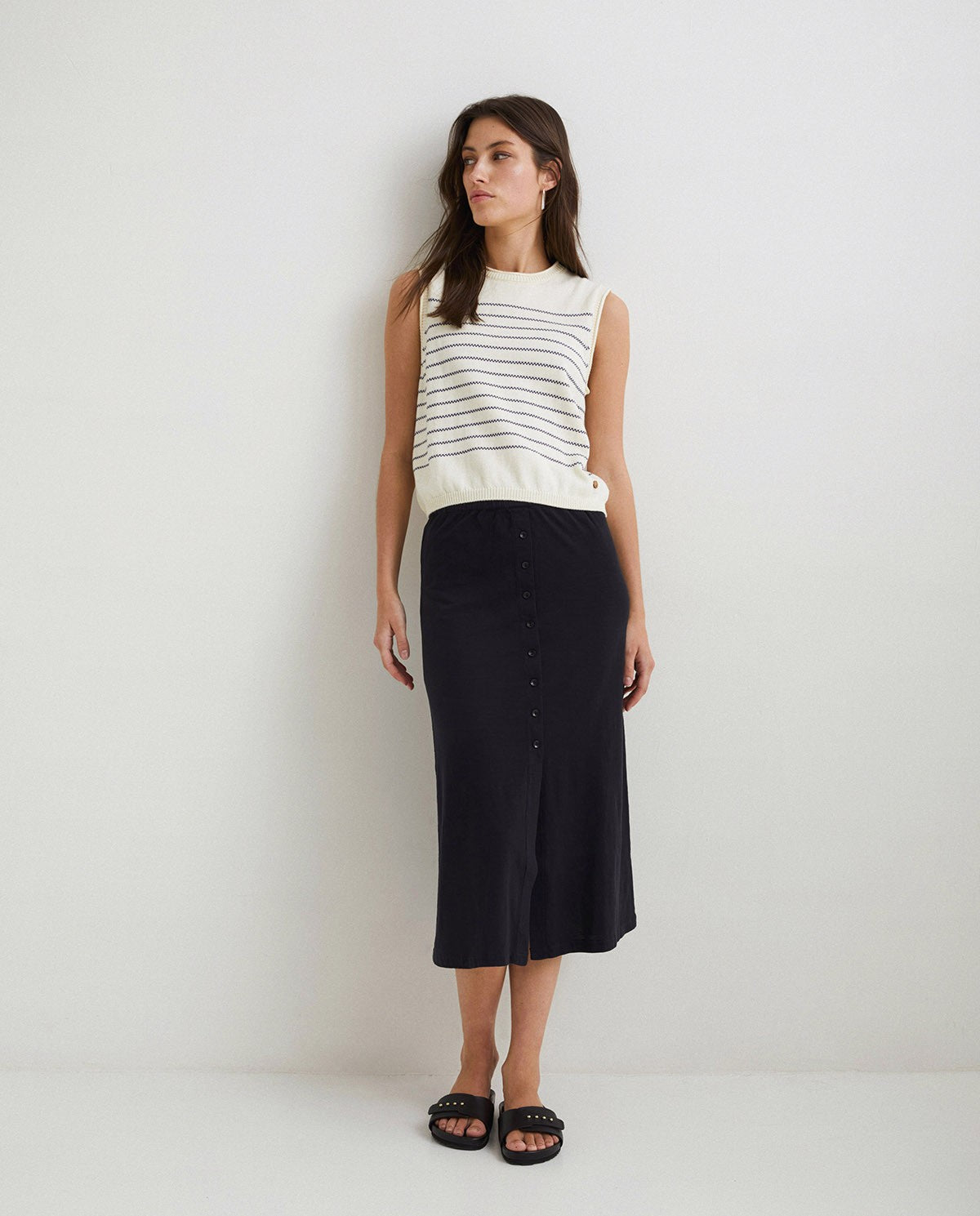 Black Cotton buttoned midi skirt by YERSE