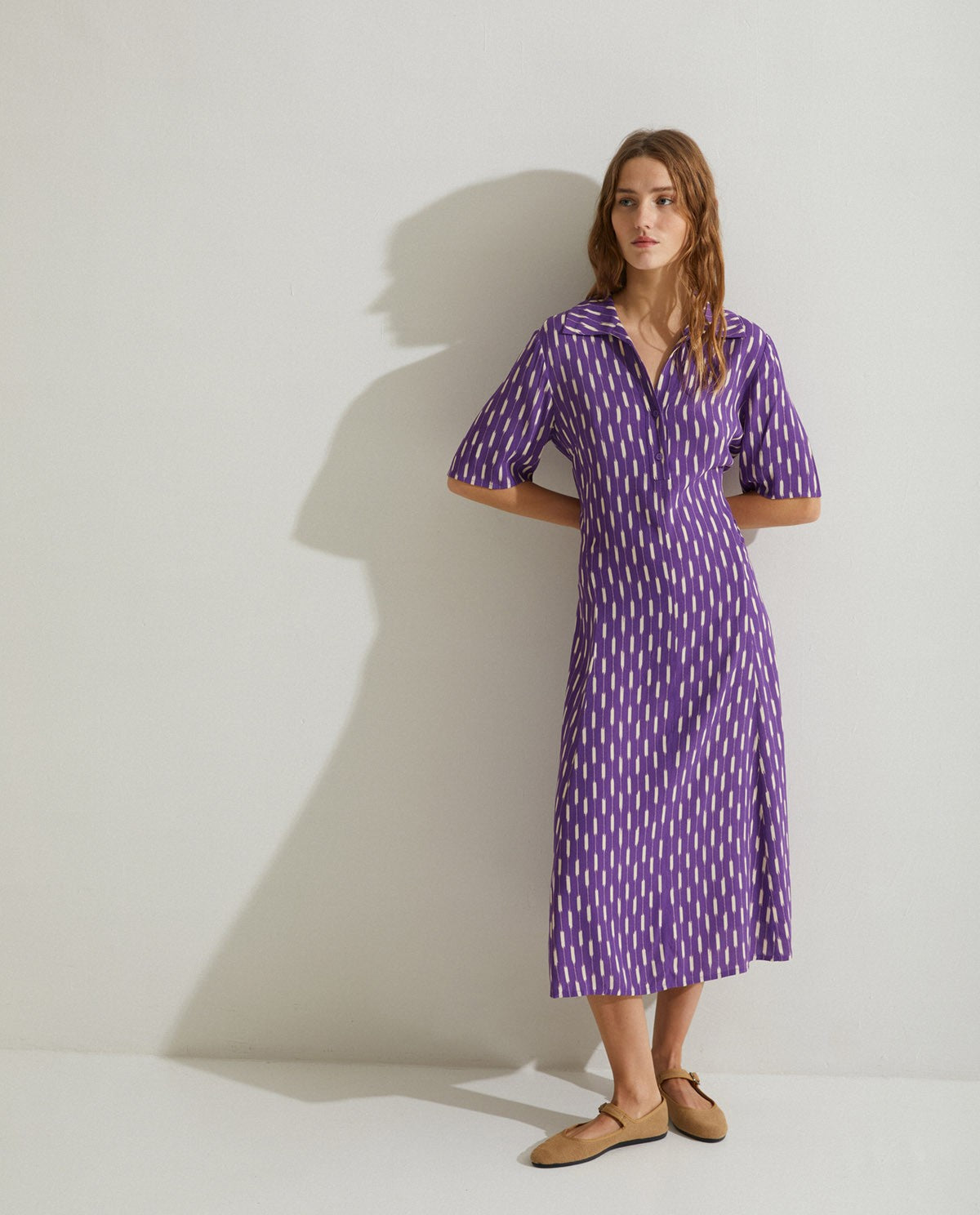 Long collared dress with sleeves in purple by YERSE