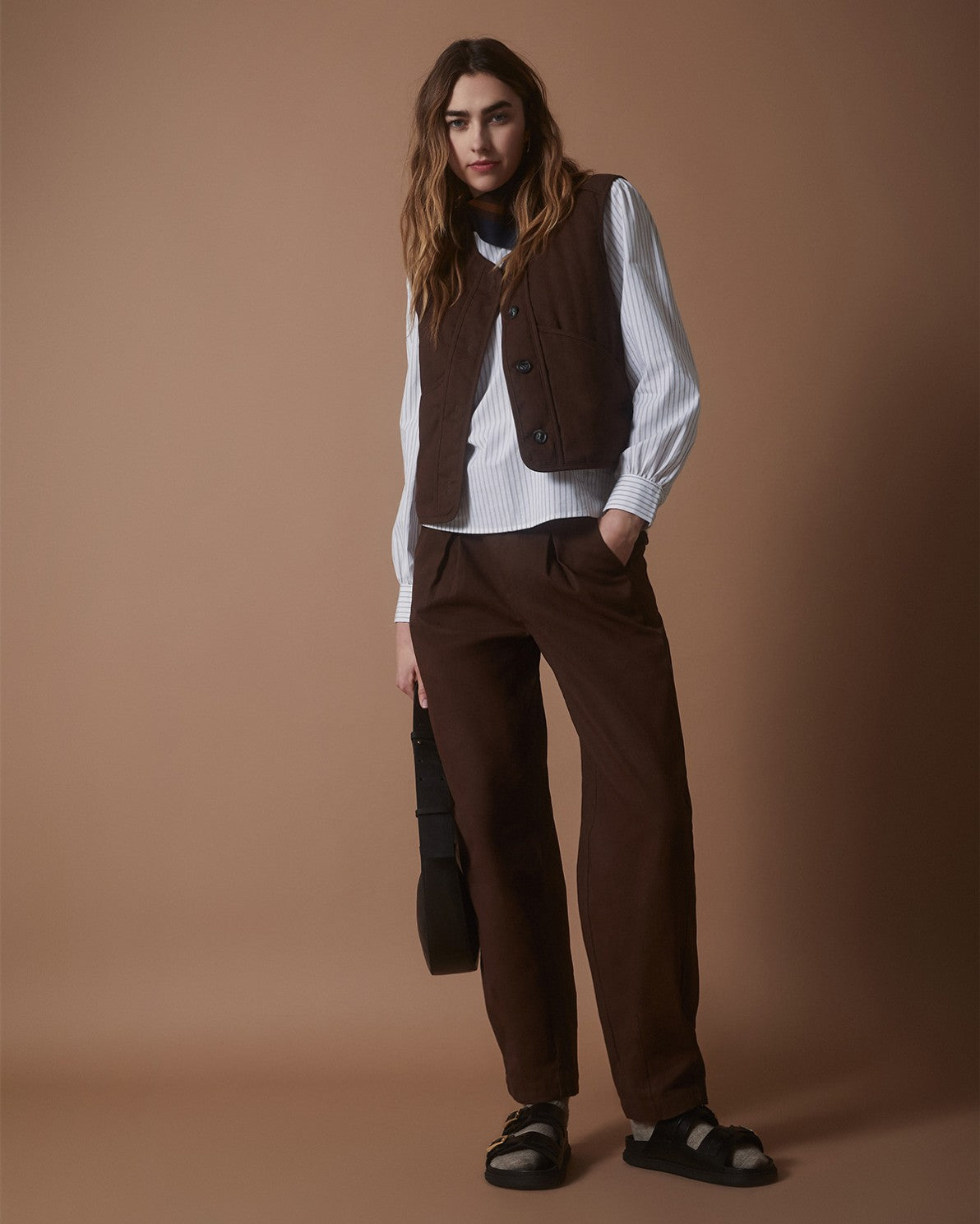 Carrot Cotton Trouser in Brown by YERSE