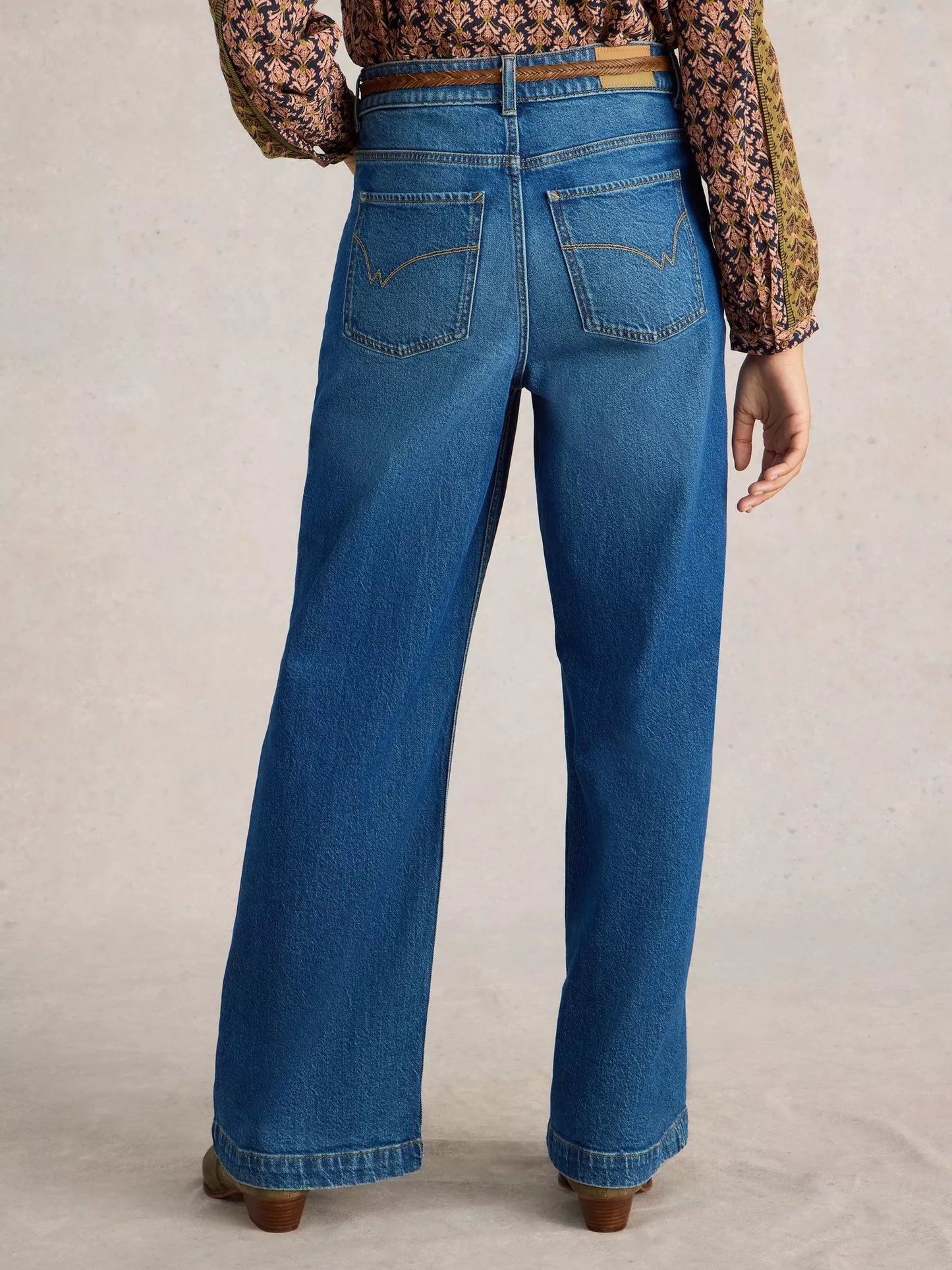 AYLA Wide Leg Jean in Mid Denim by WhiteStuff