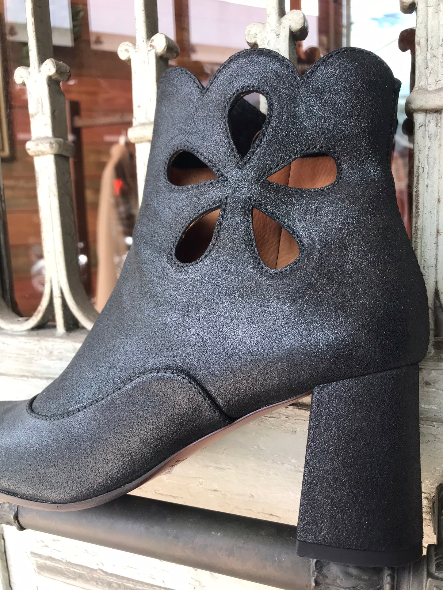 Modra Black boots by CHIE MIHARA