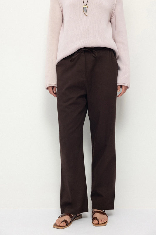 Cotton Plain Trousers in Brown