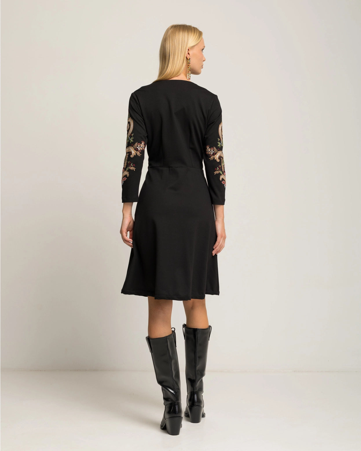 Caprise Embroidered Black Midi Dress by NIZA