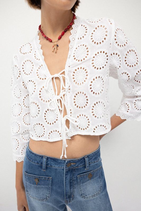Abare Embroidered Blouse in White
