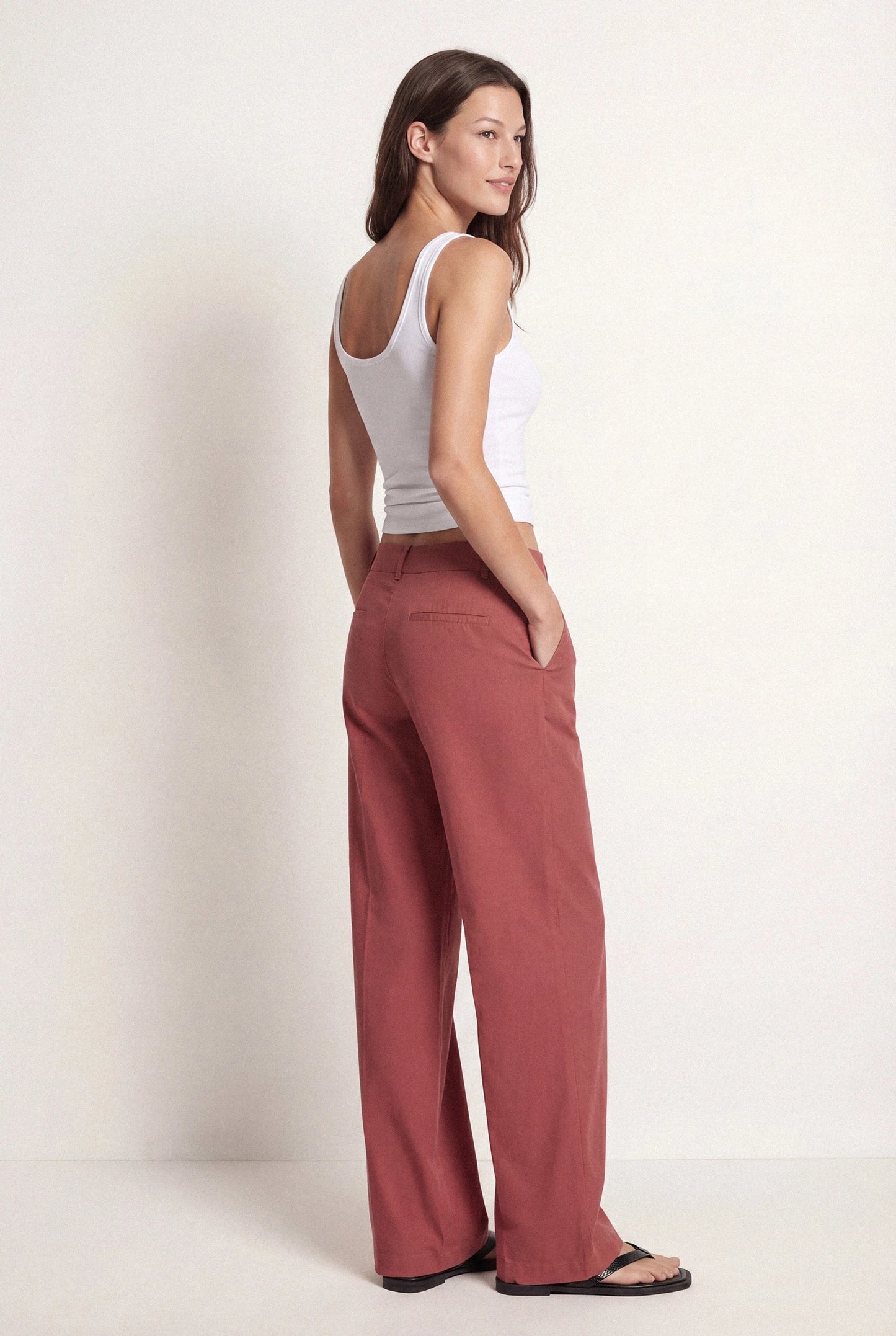 Garopaba Wide-leg Plain Trousers in Dark Pink